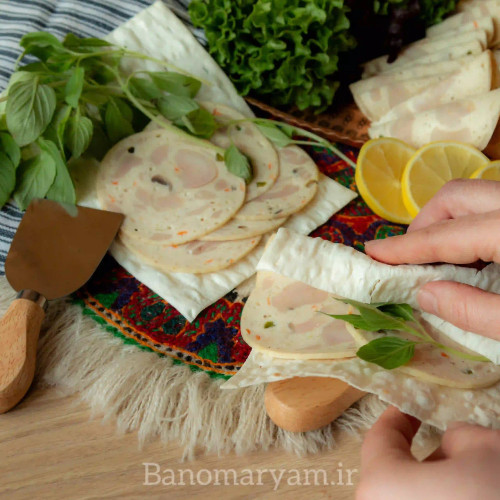 ژامبون مرغ و قارچ